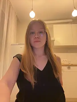 Eva Weyne online show from 19, 9, 2025