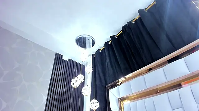 Snapshot of SarayRoyse chatting on 20, 9, 2025 SarayRoyse online show from 20, 9, 2025