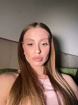 Sweet  Milly online show from 7, 5, 2026