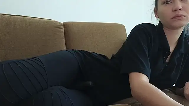 Mr-and-Mrs-Smith online show from 22, 12, 2025