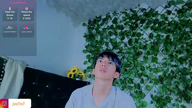 Snapshot of Levii_Ackermann chatting on 2, 12, 2025 Levii Ackermann online show from 2, 12, 2025