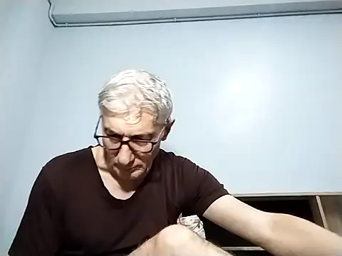 BIGUNCUTHARDCOCK online show from 18, 9, 2025