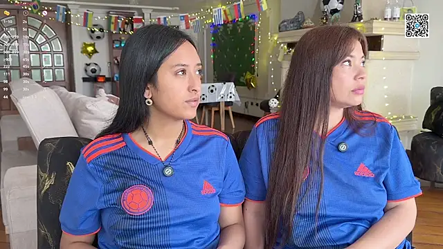 2SummerLove1 online show from 20, 6, 2026