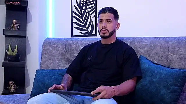 Snapshot of Bruno_Mattos chatting on 28, 12, 2024 Bruno Mattos online show from 28, 12, 2024