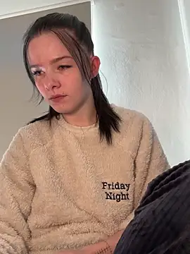 Snapshot of RoxiBlack chatting on 15, 12, 2025 RoxiBlack online show from 15, 12, 2025