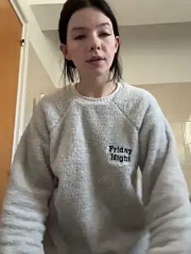 Snapshot of RoxiBlack chatting on 16, 12, 2025 RoxiBlack online show from 16, 12, 2025