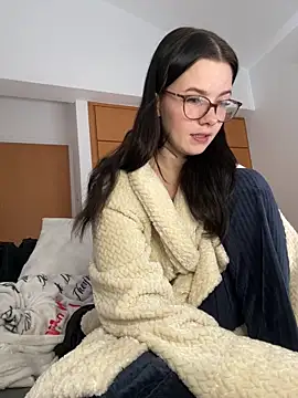 Snapshot of RoxiBlack chatting on 6, 2, 2026 RoxiBlack online show from 6, 2, 2026