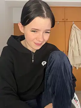 Snapshot of RoxiBlack chatting on 7, 2, 2026 RoxiBlack online show from 7, 2, 2026