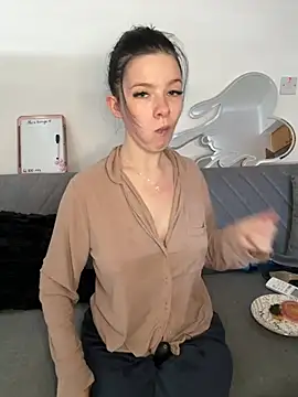 RoxiBlack online show from 3, 3, 2026