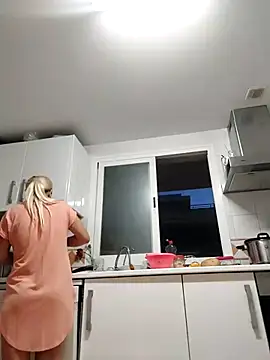 blondyruby online show from 2, 11, 2025