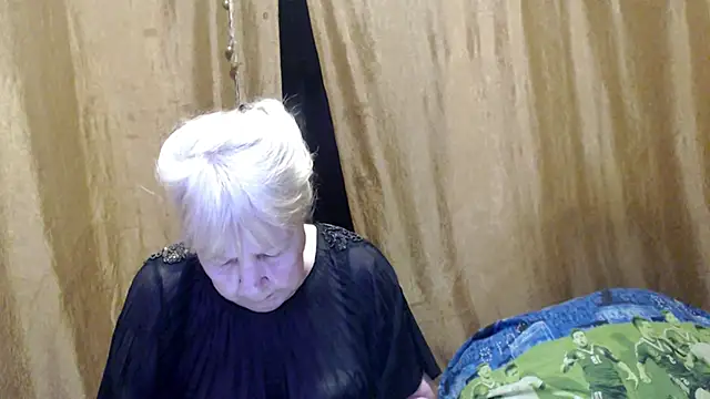 Snapshot of _Estelitta_5 chatting on 6, 2, 2025  Estelitta 5 online show from 6, 2, 2025