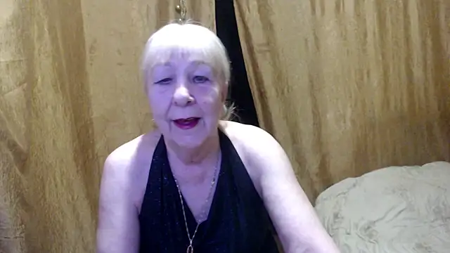 Snapshot of _Estelitta_5 chatting on 20, 2, 2025  Estelitta 5 online show from 20, 2, 2025