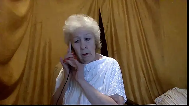 Snapshot of _Estelitta_5 chatting on 3, 6, 2026 Estelitta 5 online show from 3, 6, 2026