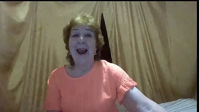 Snapshot of _Estelitta_5 chatting on 17, 6, 2026 Estelitta 5 online show from 17, 6, 2026