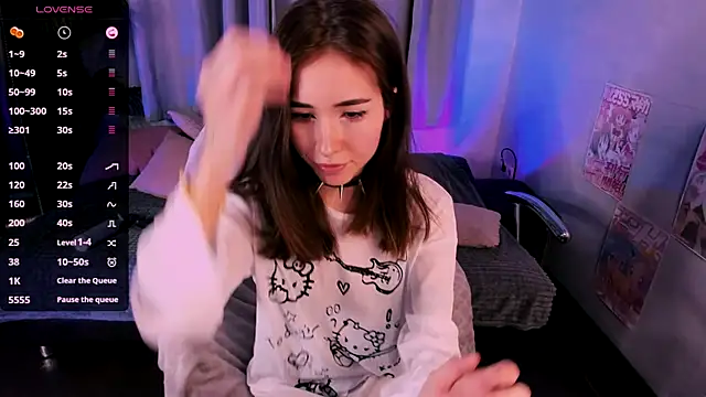 Snapshot of ashleyro1 chatting on 4, 11, 2025 ashleyro1 online show from 4, 11, 2025