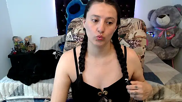 Lorenahot 06 online show from 9, 4, 2026