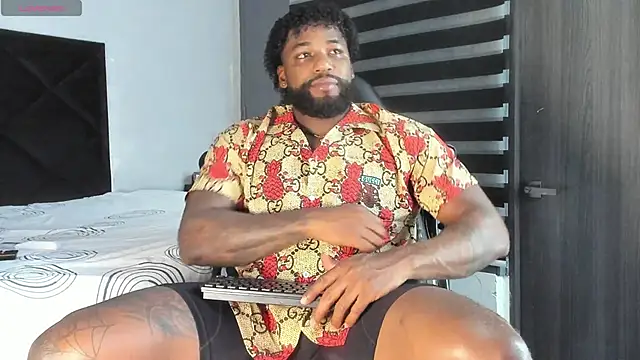 Snapshot of Dancelwashington chatting on 14, 11, 2025 Dancelwashington online show from 14, 11, 2025