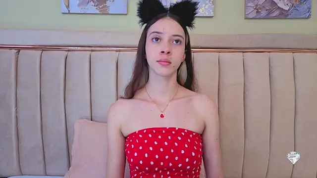 sophiia grey 1 online show from 31, 10, 2025