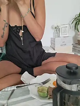 Snapshot of SexyErola27 chatting on 15, 5, 2026 SexyErola27 online show from 15, 5, 2026
