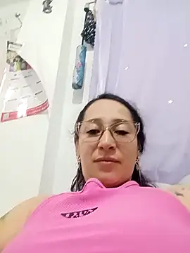 emilypoppy3 online show from 14, 4, 2026