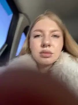 Snapshot of NewLale chatting on 17, 3, 2025 NewLale online show from 17, 3, 2025