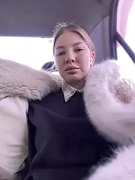 Snapshot of NewLale chatting on 18, 3, 2025 NewLale online show from 18, 3, 2025