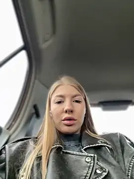 Snapshot of NewLale chatting on 14, 9, 2025 NewLale online show from 14, 9, 2025