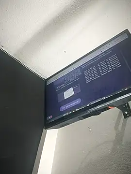 curvy cutie online show from 7, 3, 2025