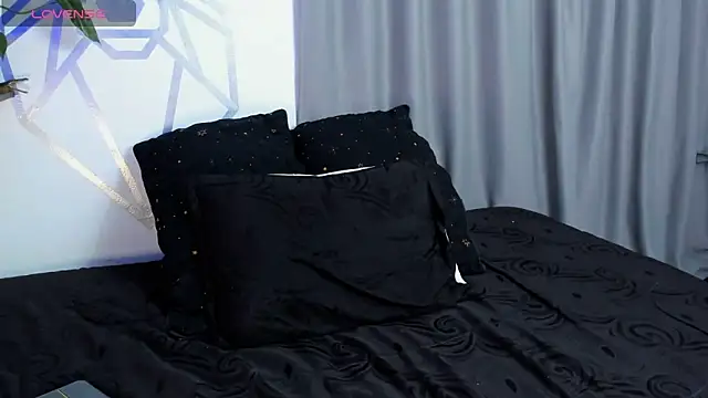 Aron-santoro online show from 20, 12, 2024