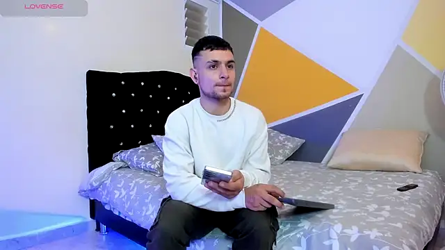 Aron-santoro online show from 20, 9, 2025