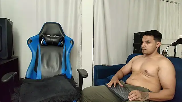 Snapshot of hott_dicks chatting on 19, 7, 2026 hott dicks online show from 19, 7, 2026