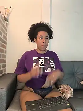 EmmilyBrant online show from 10, 2, 2026