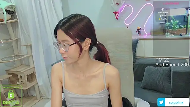 littlemiilk online show from 8, 6, 2026