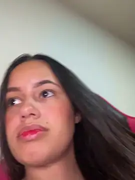 Monica Pimentinha  online show from 5, 2, 2025