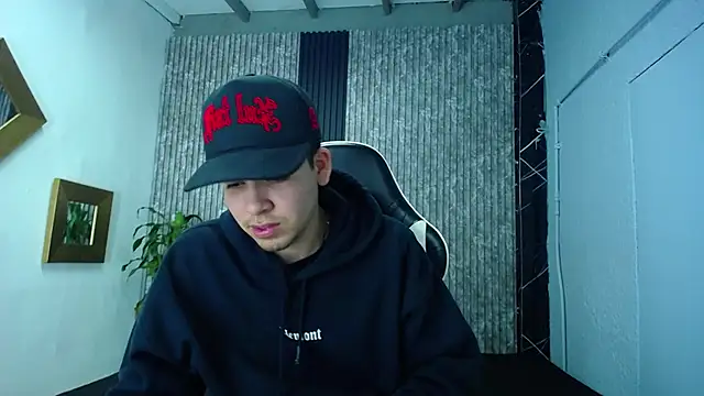 Mike 0233  online show from 22, 2, 2026