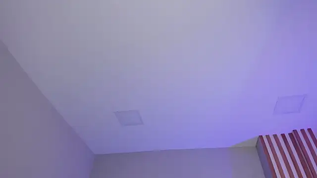 violeth hill online show from 31, 10, 2025