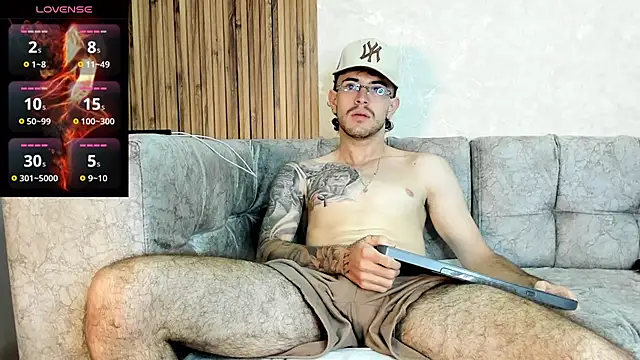 Snapshot of CodyWalkerR chatting on 4, 6, 2026 CodyWalkerR online show from 4, 6, 2026