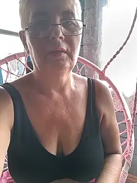 NicoleOlla online show from 7, 7, 2026