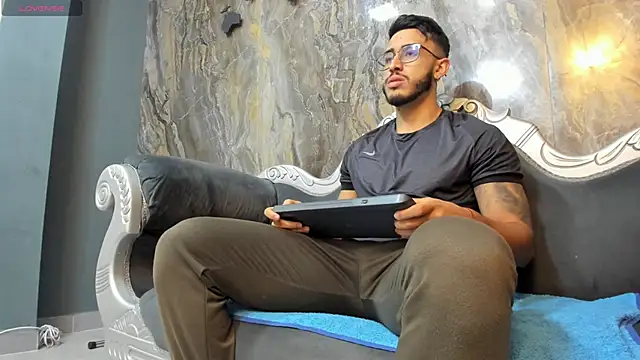 Liam Kleiin online show from 21, 3, 2025