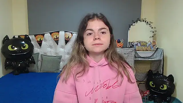 TinaRedly online show from 28, 10, 2025