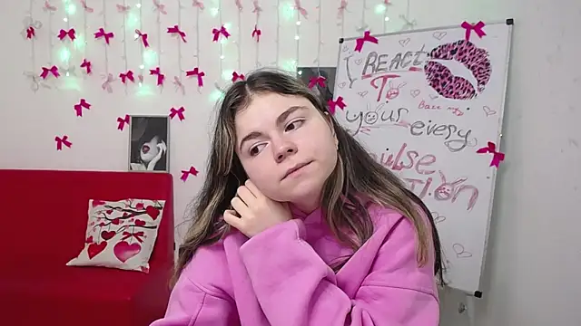 TinaRedly online show from 19, 3, 2026