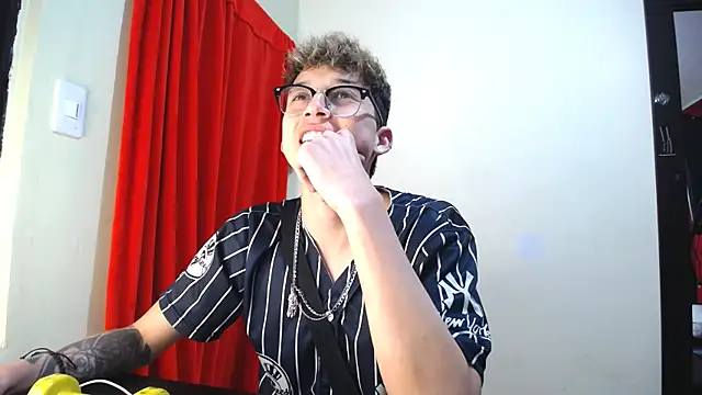  Thomas hot  online show from 30, 1, 2025