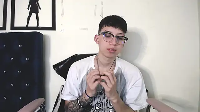  Thomas hot  online show from 24, 9, 2025