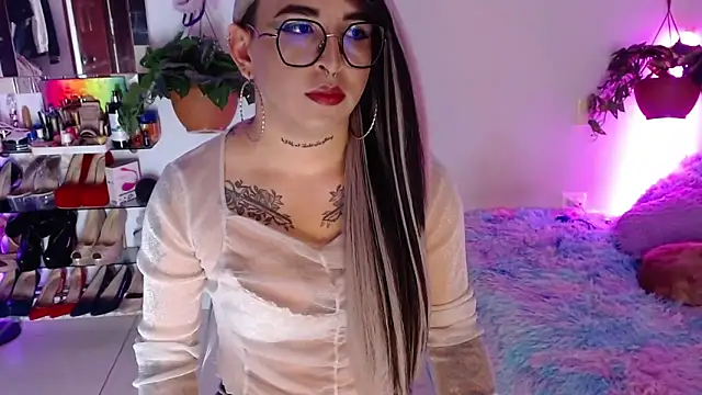 Laveneno ortiz07 online show from 23, 2, 2026