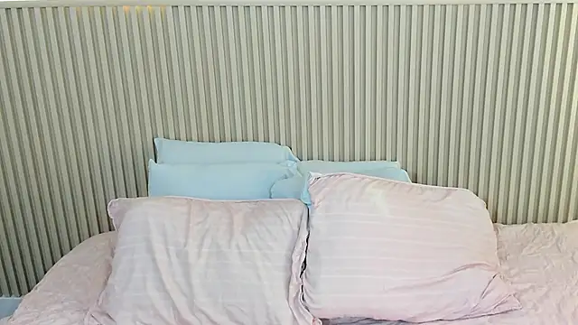 Snapshot of charlottebrowns_ chatting on 27, 2, 2026 charlottebrowns online show from 27, 2, 2026