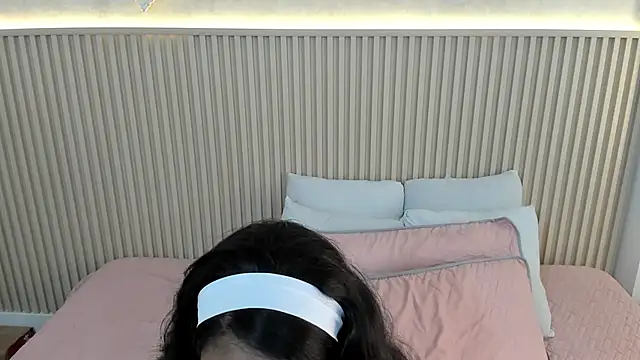 Snapshot of charlottebrowns_ chatting on 28, 3, 2026 charlottebrowns online show from 28, 3, 2026