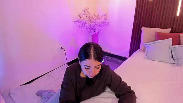 ArianaBaker online show from 24, 2, 2026