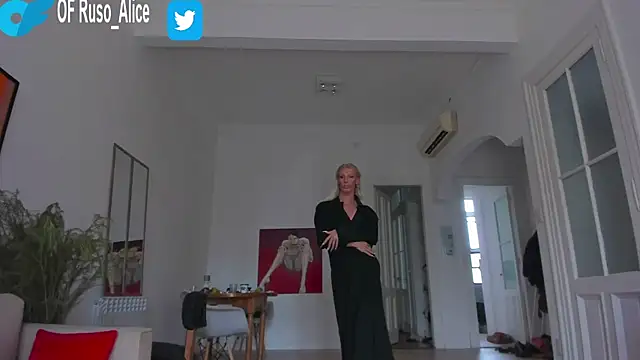 AliceSnowCatt online show from 5, 2, 2025