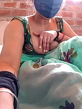 Snapshot of Archna-ji chatting on 6, 12, 2024 Archna-ji online show from 6, 12, 2024