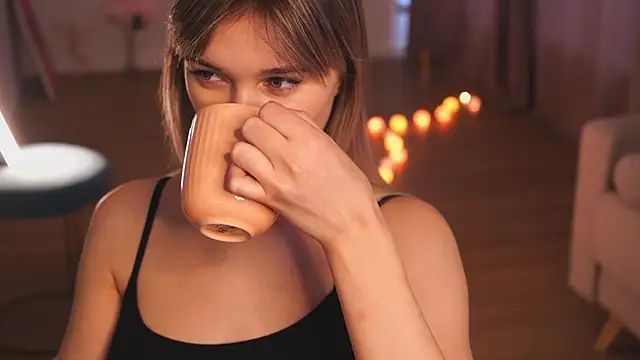 hereandnows  online show from 14, 12, 2024